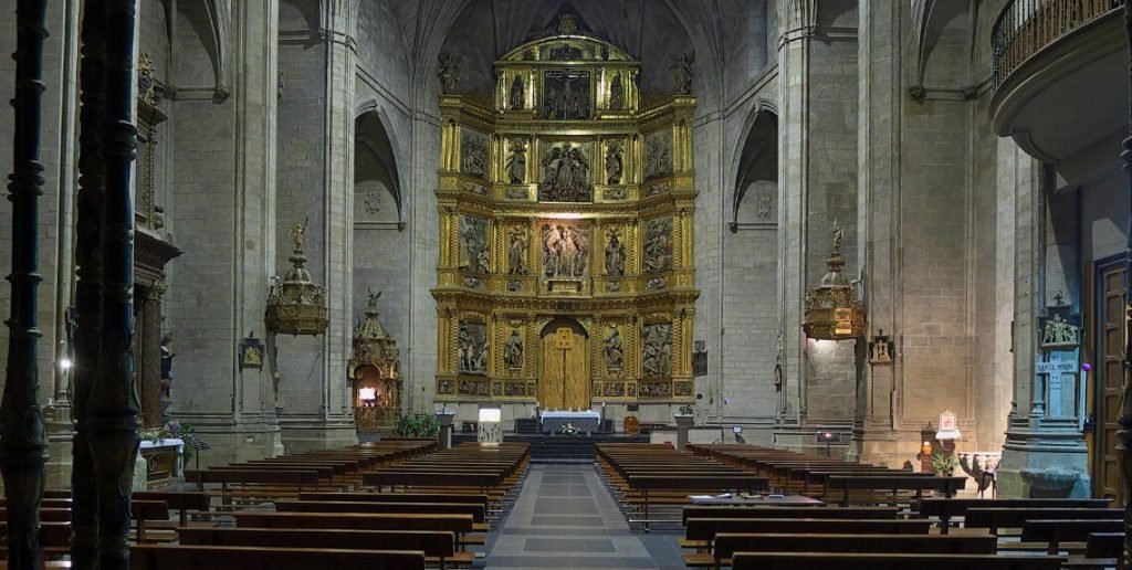 iglesia santiago retablo