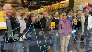 La edición más callejera de 'Cuéntalo' comienza con la intervención de ilustradores en 10 librerías de Logroño cuéntalo ilustracionesF