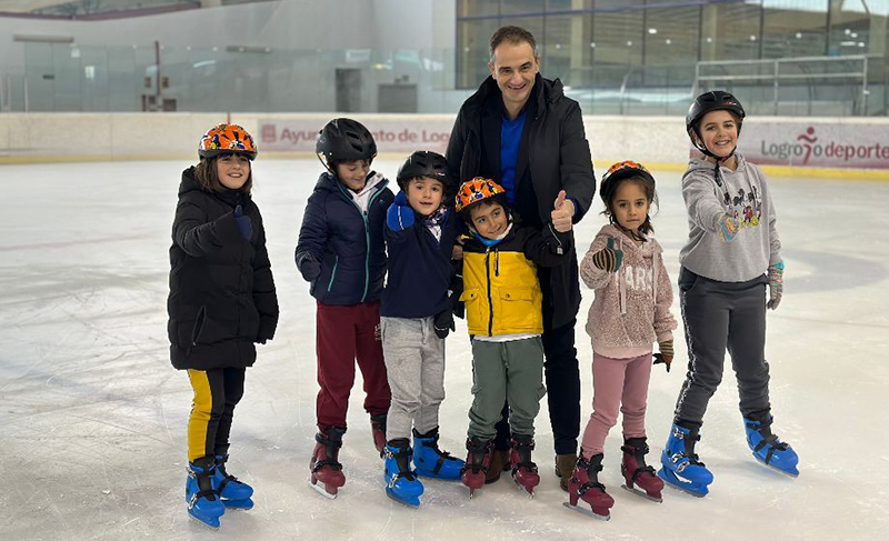 La pista de hielo de Lobete espera la visita de más de 6.000 niños y niñas dentro de la campaña escolar de patinaje 1 Campana escolar pista hielo 16 2 24