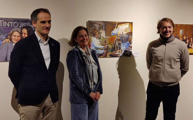 El CCR acoge la exposición fotográfica ‘Mujer, vino y territorio. La mirada femenina en Rioja Alta’ 1 Inaugur