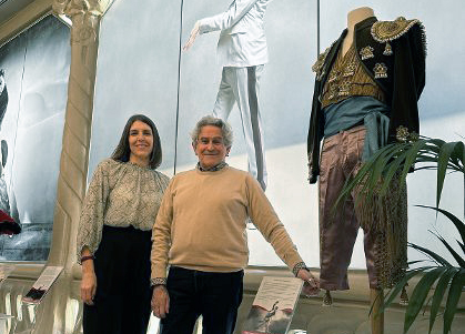 Cuatro piezas de la Casa de la Danza de Logroño en la exposición de la SGAE ‘¿Bailamos? 125 años de danza en España’ 1 traje Pericet