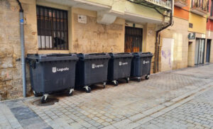El Ayuntamiento de Logroño acomete la renovación de 70 contenedores en el Casco Antiguo Foto contenedores