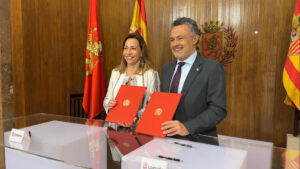 Logroño y Zaragoza colaborarán para el impulso turístico, cultural, gastronómico y comercial de ambas ciudades alcaldesa de Zaragoza y alcalde de Logroño